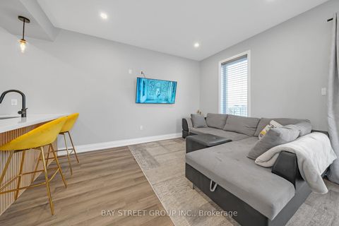 Photo 15 at 22 - 1 Stonehart Lane, East Bayfield, Barrie