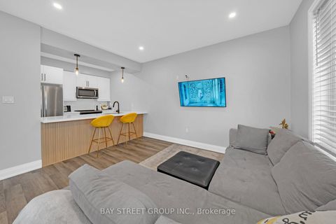 Photo 18 at 22 - 1 Stonehart Lane, East Bayfield, Barrie