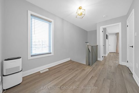 Photo 24 at 22 - 1 Stonehart Lane, East Bayfield, Barrie