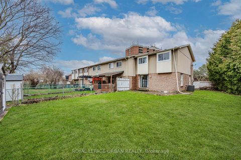 Photo 41 at 347 Braymore Boulevard, Rouge E11, Toronto