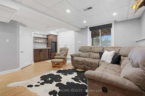 Photo 19 at 22 Sunset Place, Holly, Barrie