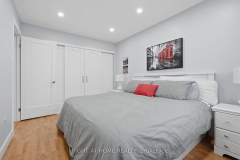 Photo 30 at 22 Sunset Place, Holly, Barrie