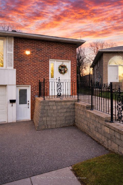 Photo 2 at 99 Heaslip Terrace, Sullivan, Toronto