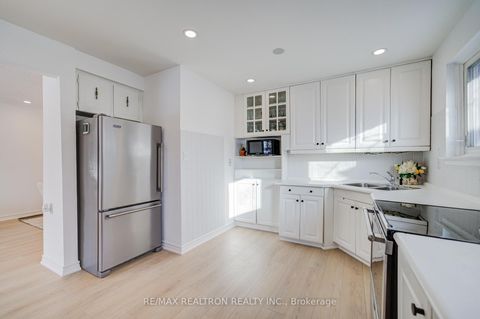 Photo 6 at 99 Heaslip Terrace, Sullivan, Toronto