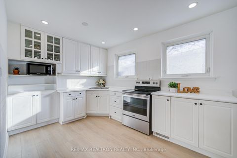 Photo 7 at 99 Heaslip Terrace, Sullivan, Toronto