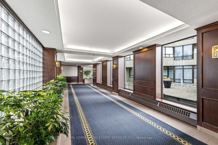 Photo 2 at 2004 - 1300 Islington Avenue, City Centre West, Toronto