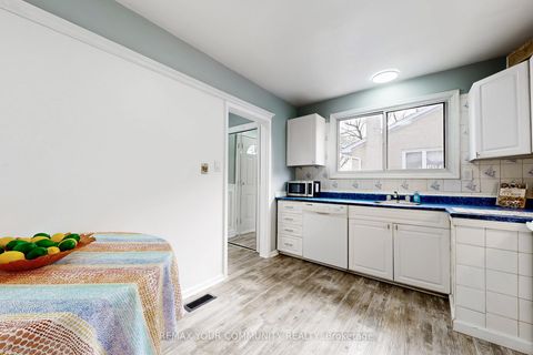 Photo 18 at 29 Pinemore Crescent, Donalda, Toronto