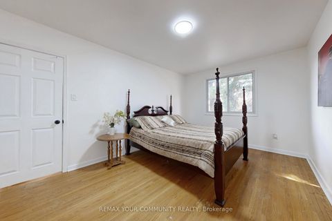 Photo 20 at 29 Pinemore Crescent, Donalda, Toronto