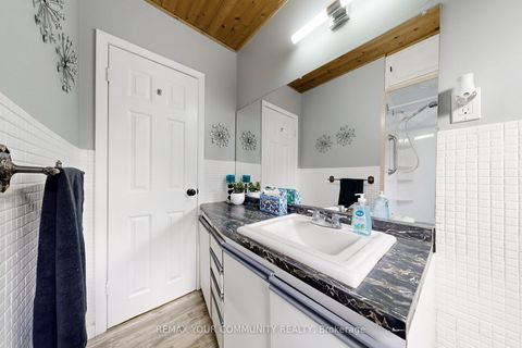 Photo 34 at 29 Pinemore Crescent, Donalda, Toronto