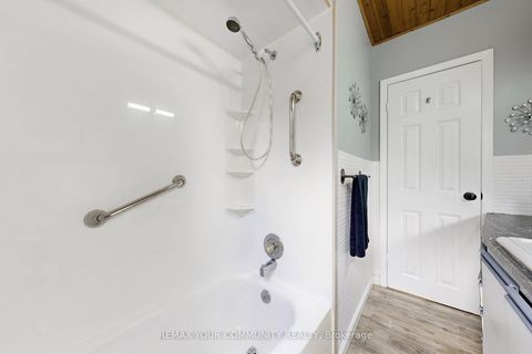 Photo 35 at 29 Pinemore Crescent, Donalda, Toronto