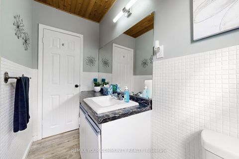 Photo 36 at 29 Pinemore Crescent, Donalda, Toronto