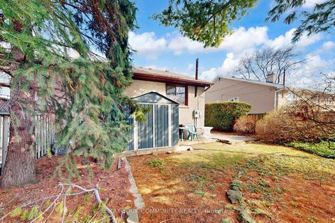 Photo 44 at 29 Pinemore Crescent, Donalda, Toronto