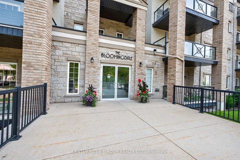 Photo 1 at 303 - 40 Ferndale Drive S, Ardagh, Barrie