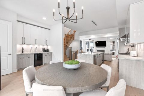 Photo 11 at 37 Globemaster Lane, Oak Ridges, Richmond Hill