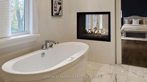 Photo 19 at 1 Dustan Crescent, East York, Toronto