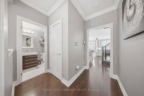 Photo 8 at 29 Spring Hill Drive, King City, King