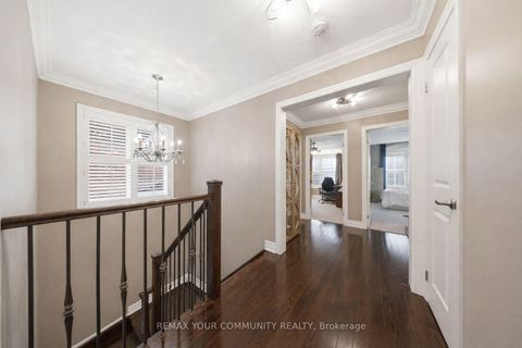 Photo 17 at 29 Spring Hill Drive, King City, King