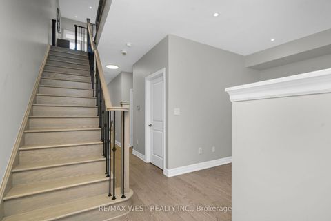 Photo 2 at 8208 Pine Valley Drive, East Woodbridge, Vaughan