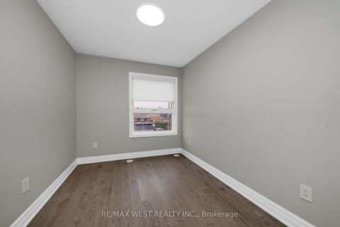 Photo 31 at 8208 Pine Valley Drive, East Woodbridge, Vaughan