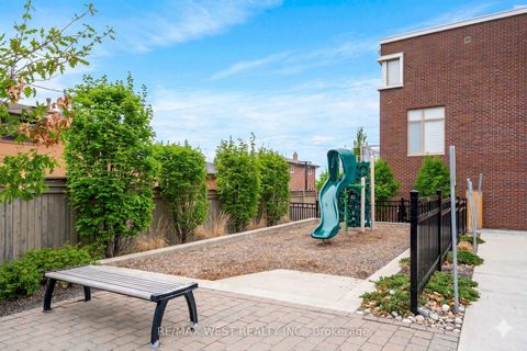 Photo 39 at 8208 Pine Valley Drive, East Woodbridge, Vaughan