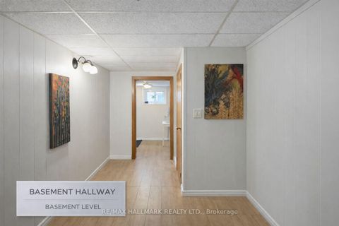 Photo 16 at 64 Green Bush Road, Newtonbrook West, Toronto