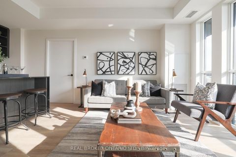 Photo 12 at 915 - 2300 St Clair Avenue W, Junction Area, Toronto