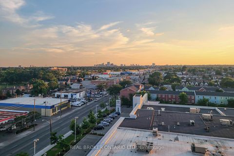 Photo 24 at 915 - 2300 St Clair Avenue W, Junction Area, Toronto