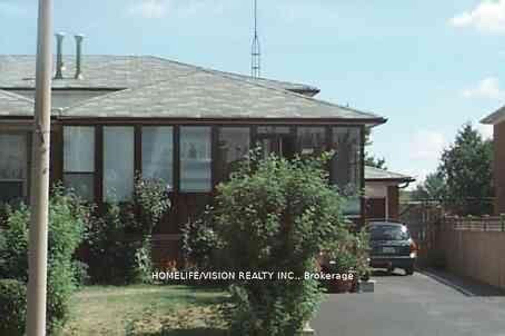 3766 Darla Drive E, Malton, Mississauga photo number 2