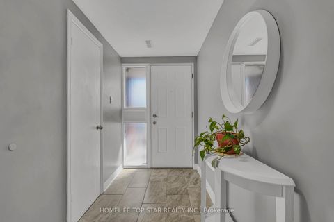 Photo 5 at 33 - 452 Silverstone Drive, Clairville, Toronto