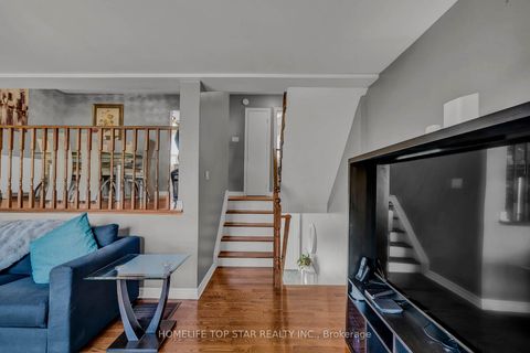 Photo 9 at 33 - 452 Silverstone Drive, Clairville, Toronto