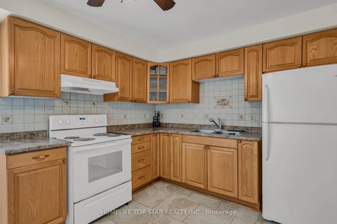 Photo 13 at 33 - 452 Silverstone Drive, Clairville, Toronto