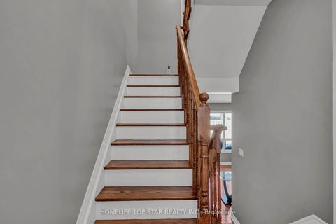 Photo 15 at 33 - 452 Silverstone Drive, Clairville, Toronto