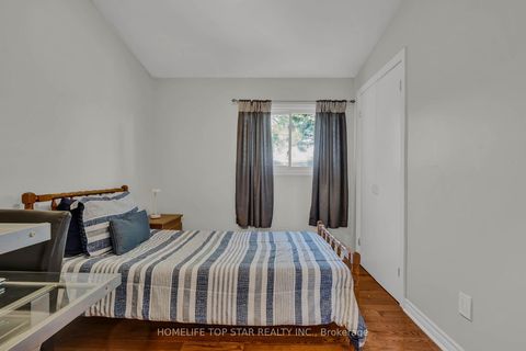 Photo 16 at 33 - 452 Silverstone Drive, Clairville, Toronto