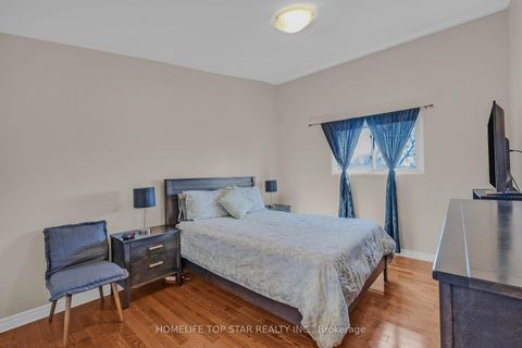 Photo 23 at 33 - 452 Silverstone Drive, Clairville, Toronto