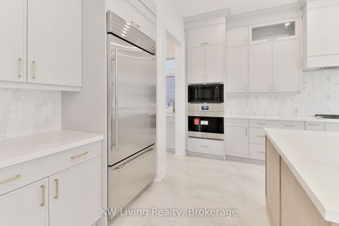 Photo 16 at 166 Cummer Avenue, Newtonbrook East, Toronto