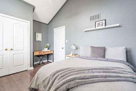 Photo 24 at 12 Kensington Trail, Shore, Barrie