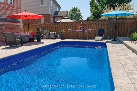 Photo 38 at 12 Kensington Trail, Shore, Barrie