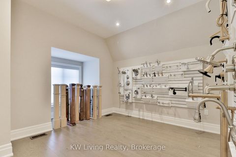 Photo 13 at 162 Cummer Avenue, Newtonbrook West, Toronto