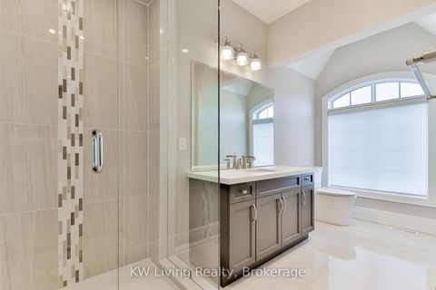 Photo 14 at 162 Cummer Avenue, Newtonbrook West, Toronto