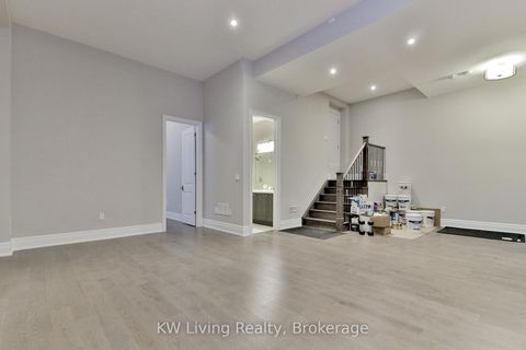 Photo 22 at 162 Cummer Avenue, Newtonbrook West, Toronto