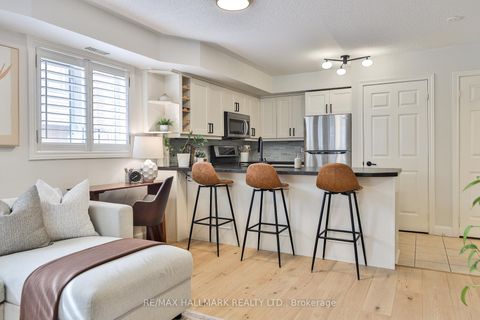 Photo 4 at 59 - 208 Niagara Street, Niagara, Toronto