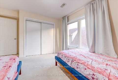 Photo 19 at 19 Kawneer Terrace, Dorset Park, Toronto