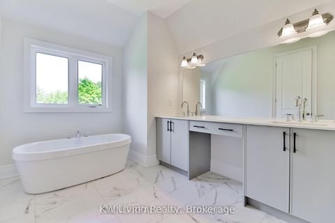 Photo 19 at 11 Becky Cheung Court, Newtonbrook East, Toronto