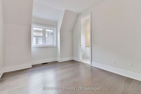 Photo 23 at 11 Becky Cheung Court, Newtonbrook East, Toronto