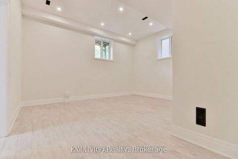 Photo 24 at 11 Becky Cheung Court, Newtonbrook East, Toronto