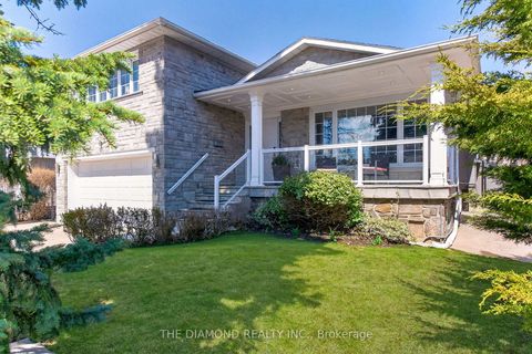 Photo 2 at 146 Allanhurst Drive, Humber Valley, Toronto