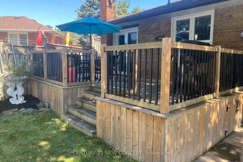 Photo 31 at 8 Rintella Court, Bendale, Toronto