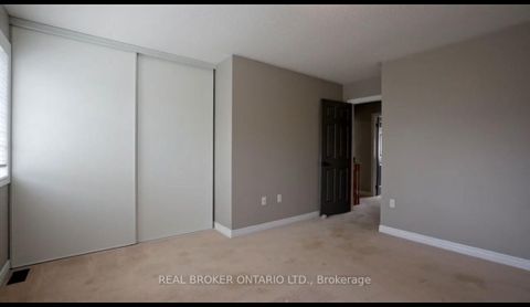 Photo 5 at 176 Thrushwood Drive, 400 West, Barrie