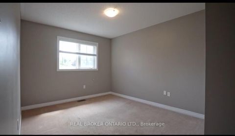 Photo 8 at 176 Thrushwood Drive, 400 West, Barrie