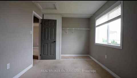 Photo 9 at 176 Thrushwood Drive, 400 West, Barrie